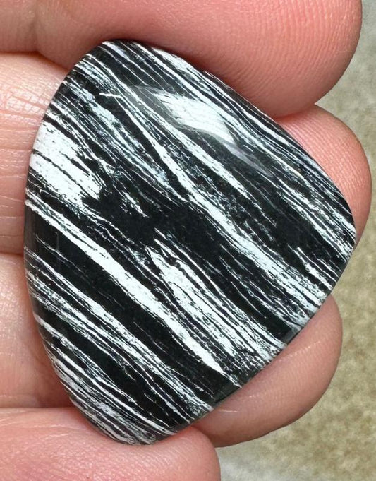 Teardrop 24x31mm Silver Leaf Obsidian Cabochon 04