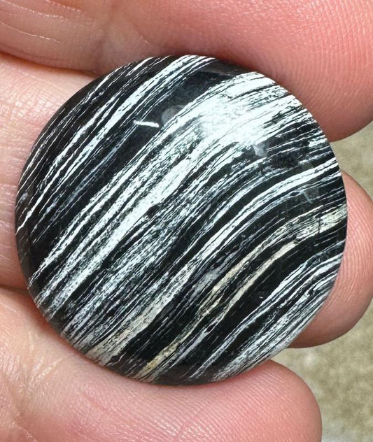 Round 25x25mm Silver Leaf Obsidian Cabochon 17