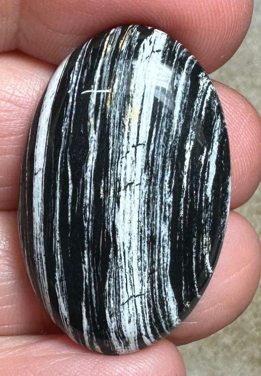 Oval 33x21mm Silver Leaf Obsidian Cabochon 22