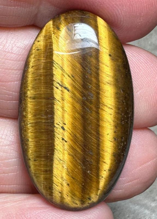 Oval 35x20mm Tigers Eye Cabochon 26