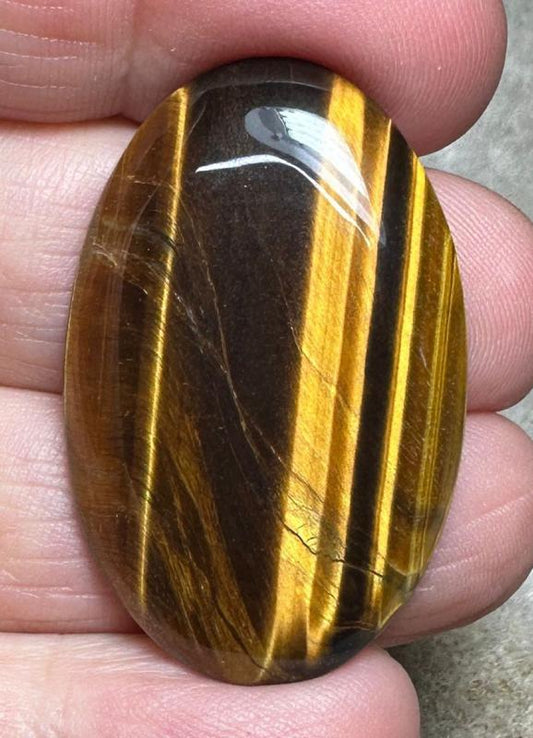 Oval 38x24mm Tigers Eye Cabochon 35