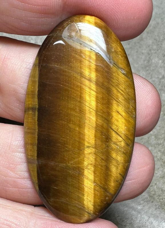 Oval 50x27mm Tigers Eye Cabochon 39