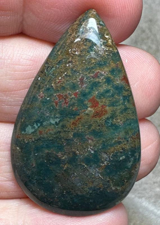Teardrop 40x26mm Indian Bloodstone Cabochon 33