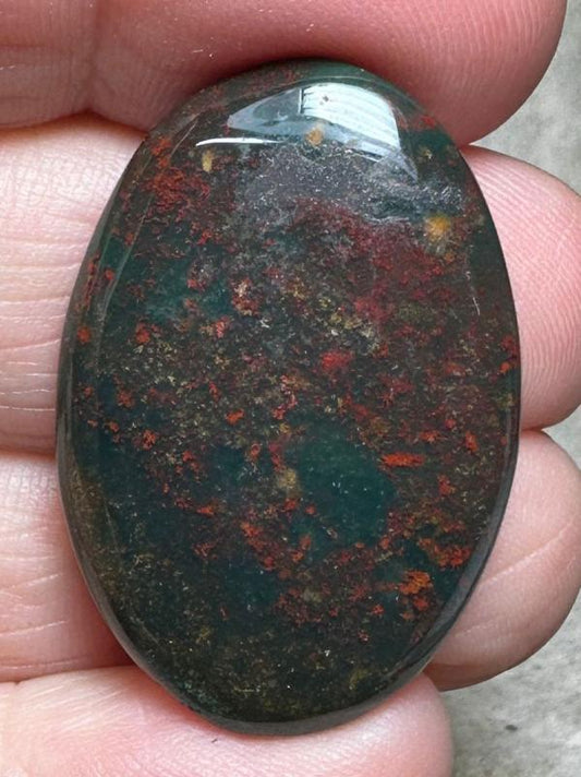 Oval 33x22mm Indian Bloodstone Cabochon 35