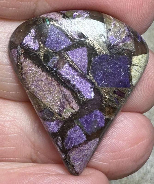 Teardrop 31x26mm Mohave Atlantasite Cabochon 13
