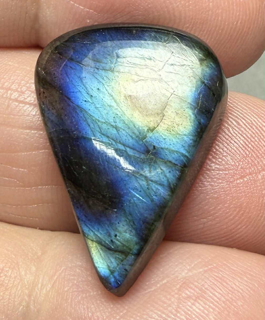 Teardrop 25x18mm Labradorite Cabochon 08