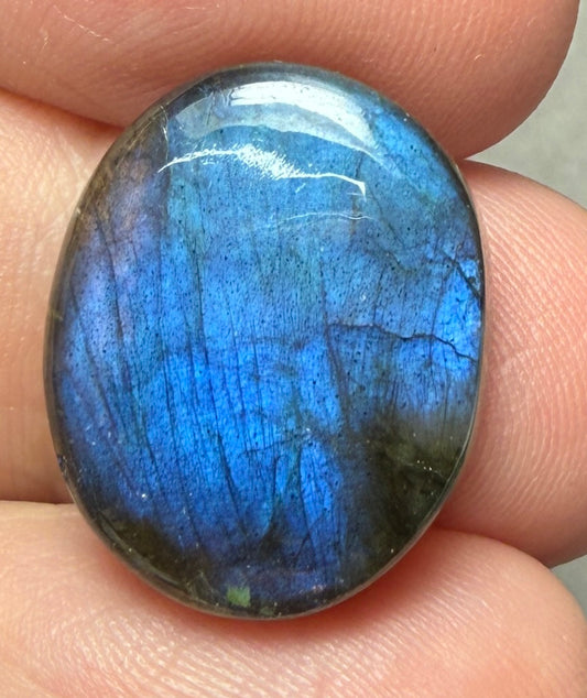 Oval 19x16mm Labradorite Cabochon 13