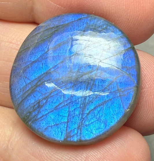 Round 23x23mm Labradorite Cabochon 32