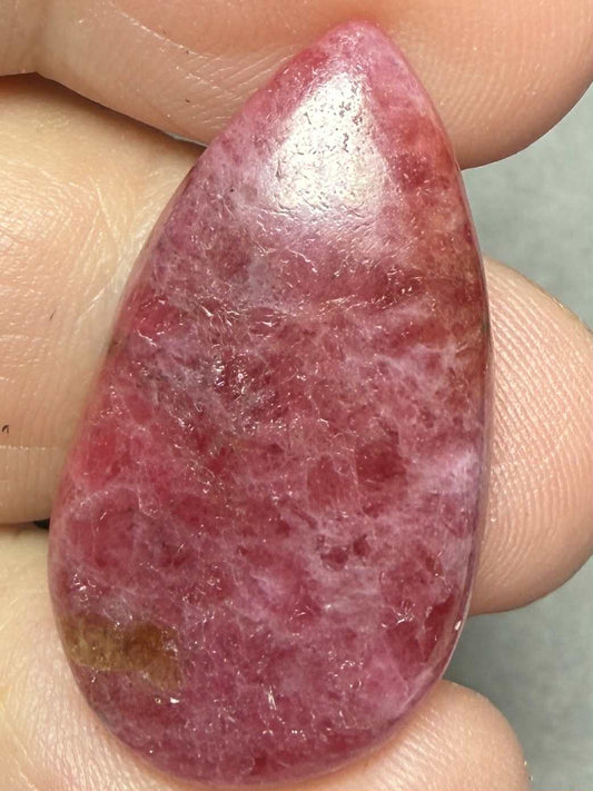 Teardrop 31x18mm Rhodonite Cabochon 47