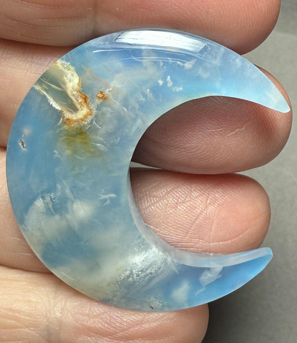 Moon 39x37mm Indonesian Plume Agate Doublet Cabochon 65