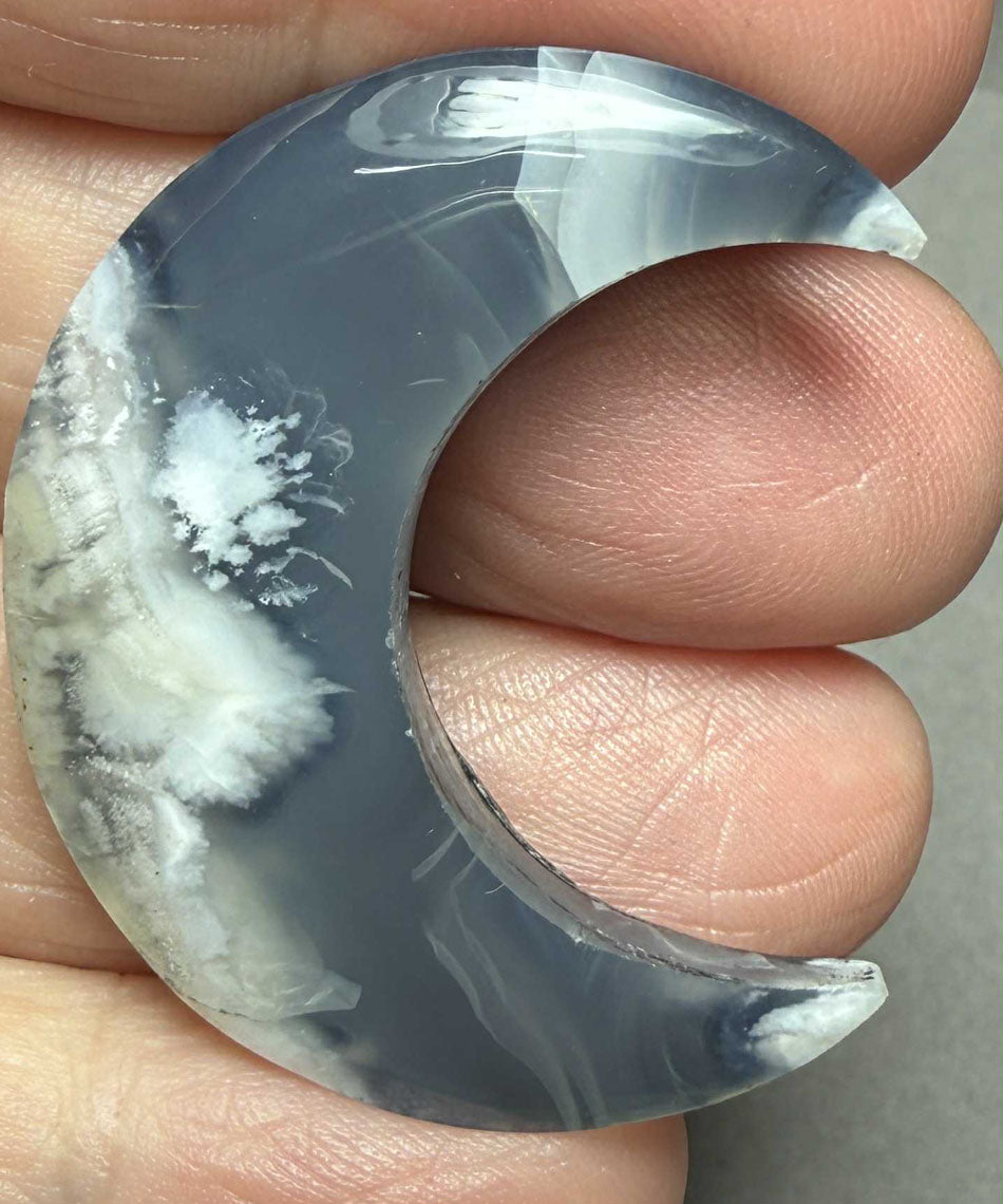 Moon 38x31mm Indonesian Plume Agate Doublet Cabochon 78