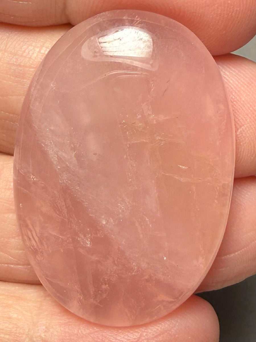 Oval 38x25mm Rose Quartz Cabochon 04