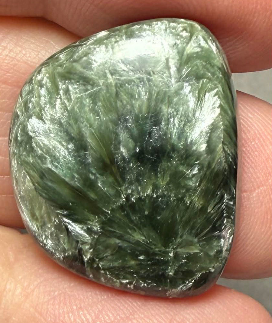 Freeform 23x19mm Seraphinite Cabochon 47