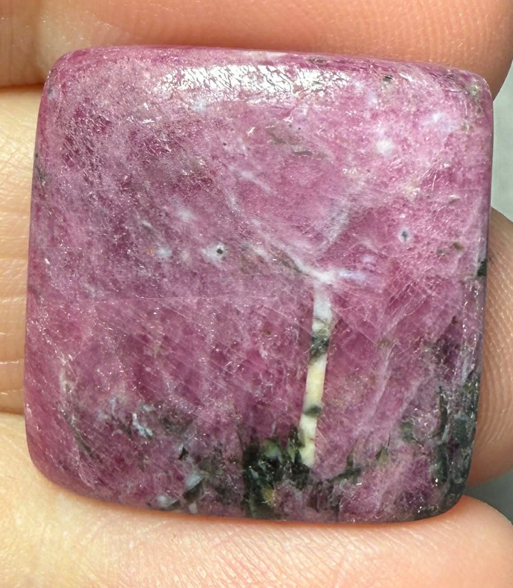 Square 23x23mm Indian Ruby Cabochon 27
