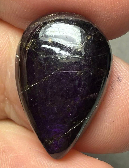 Teardrop 22x15mm Purpurite Cabochon 18