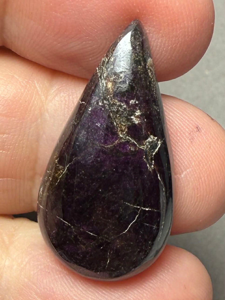 Teardrop 28x15mm Purpurite Cabochon 36