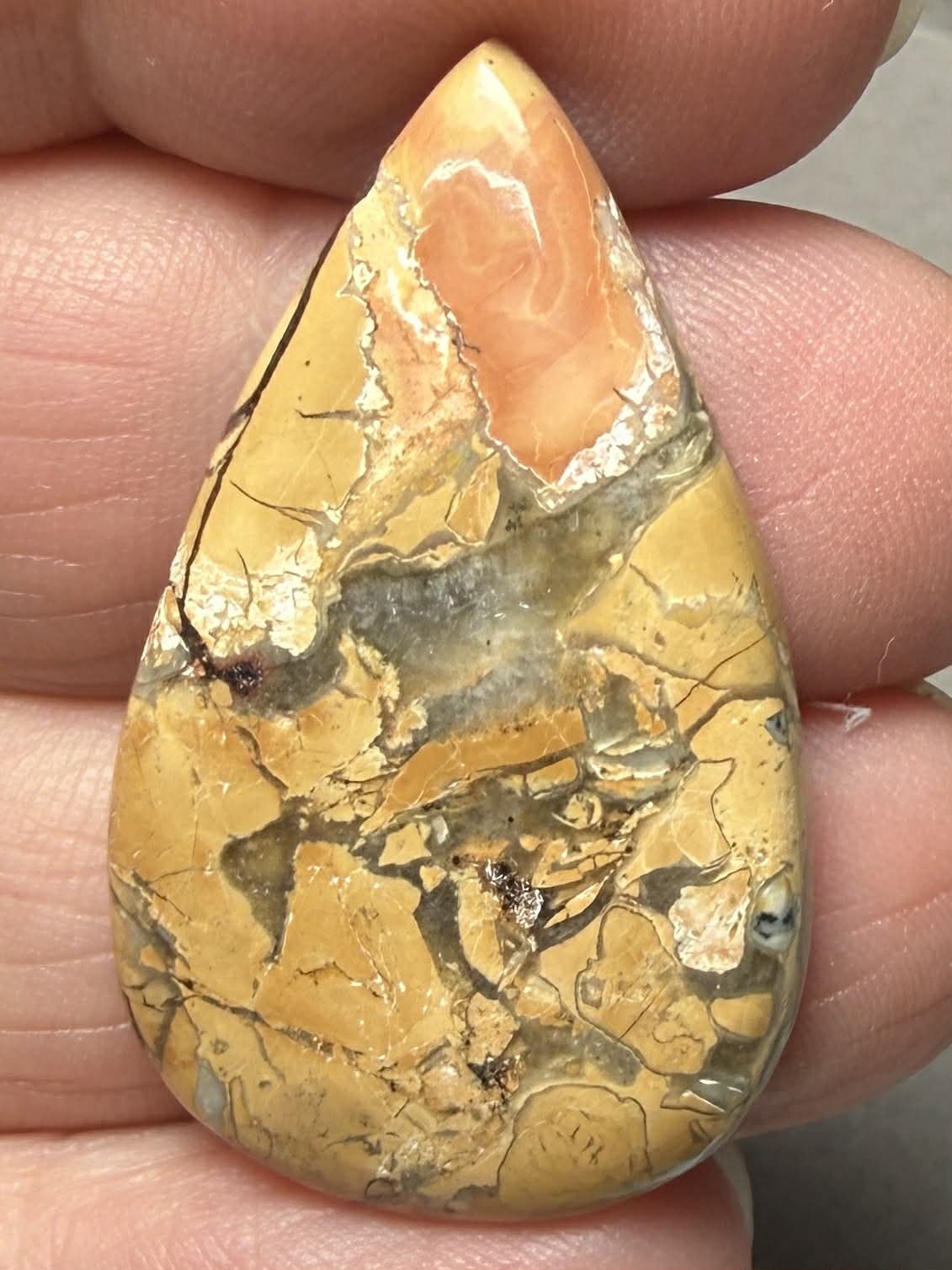 Teardrop 35x22mm Brecciated Mookaite Cabochon 27