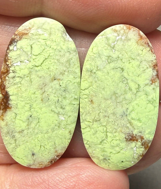 Oval 26x14mm Lemon Chrysoprase Cabochon Pair 19