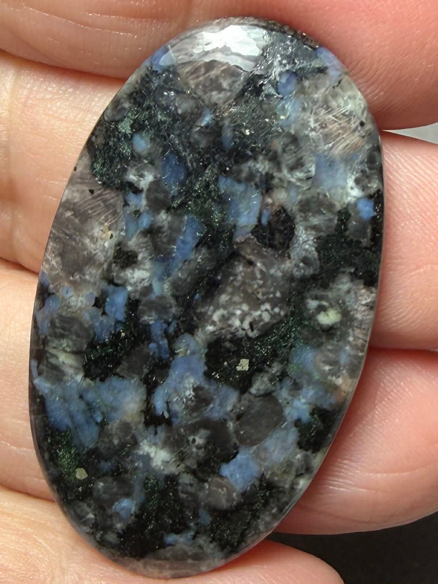 Oval 44x25mm Llanite Cabochon 28