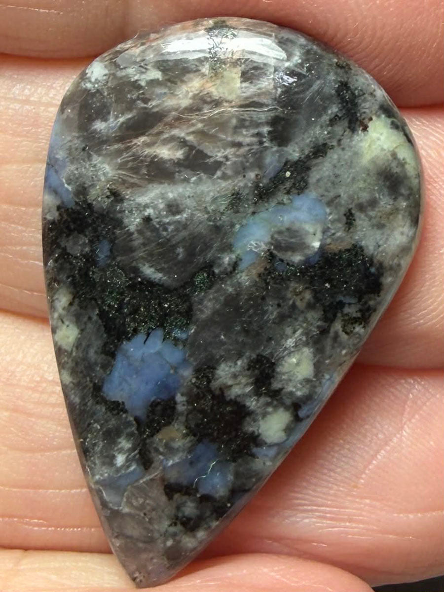 Teardrop 34x22mm Llanite Cabochon 48