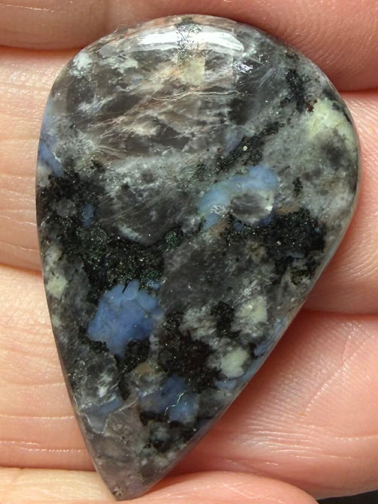 Teardrop 34x22mm Llanite Cabochon 48