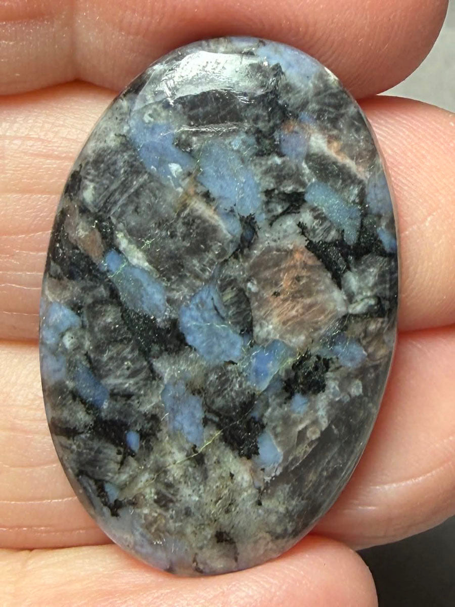 Oval 34x22mm Llanite Cabochon 52