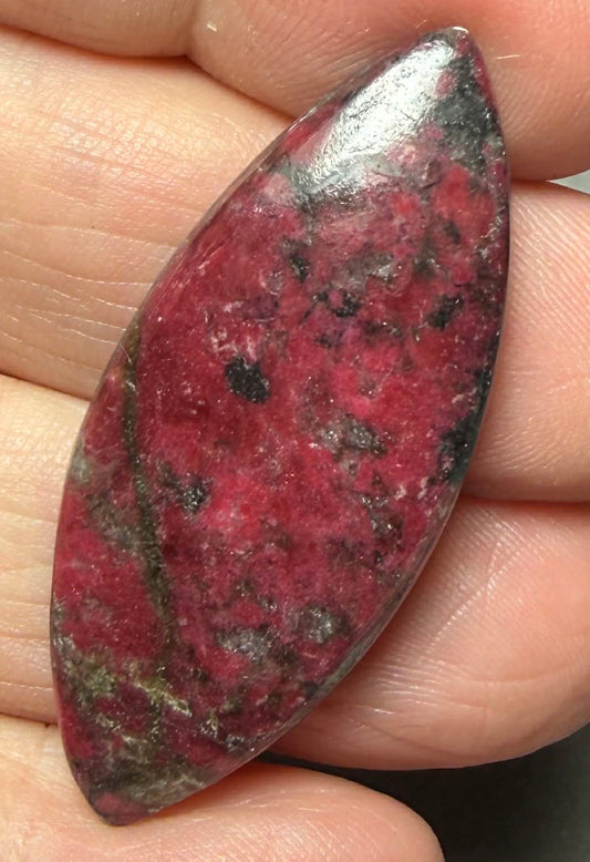Marquise 43x18mm Thulite Cabochon 43