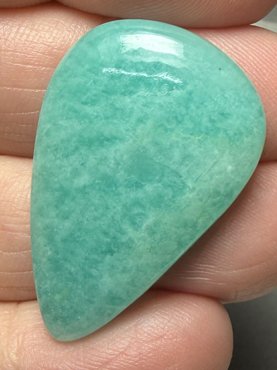 Teardrop 33x22mm Peruvian Amazonite Cabochon 31