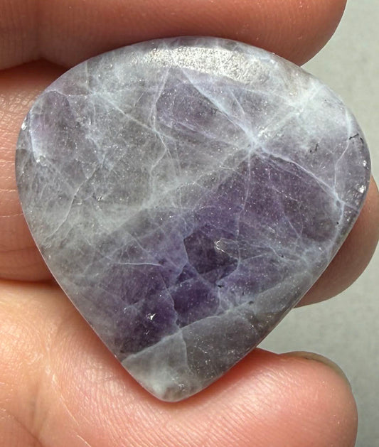 Teardrop 28x27mm Morado Opal Cabochon 60