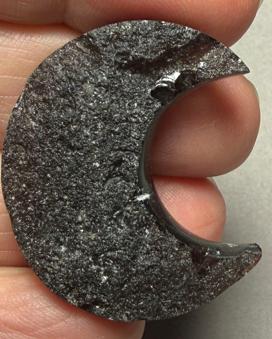 Moon 36x30mm Agni Manitite Cabochon 07