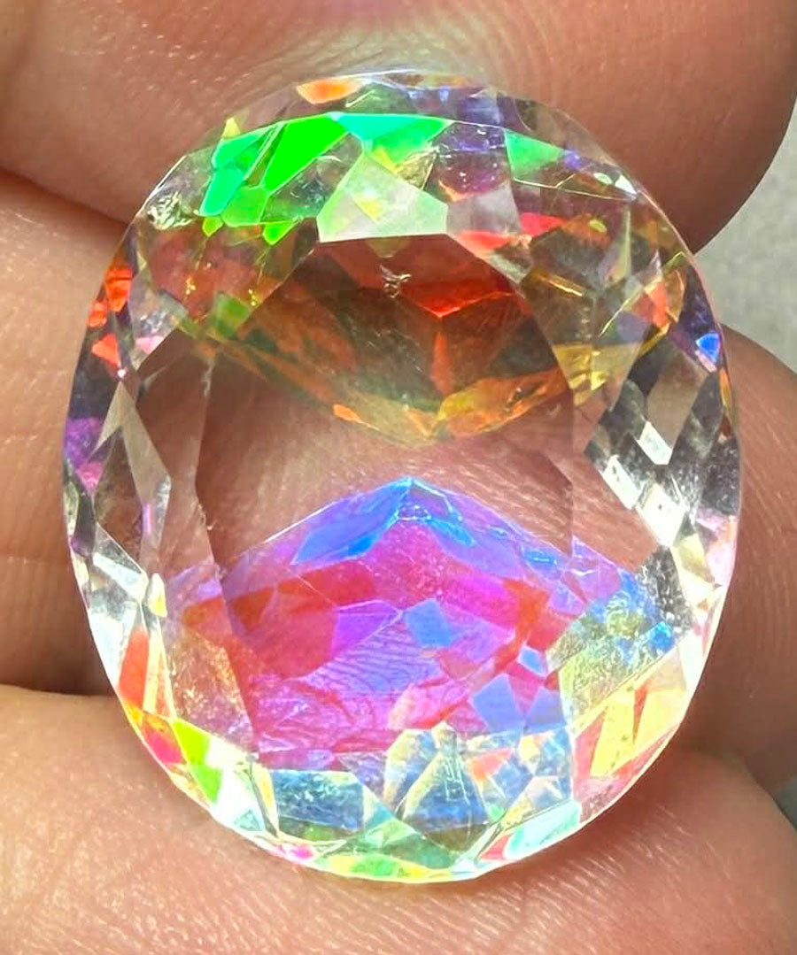 Oval 21x18mm Faceted Mystic Quartz Cabochon 01