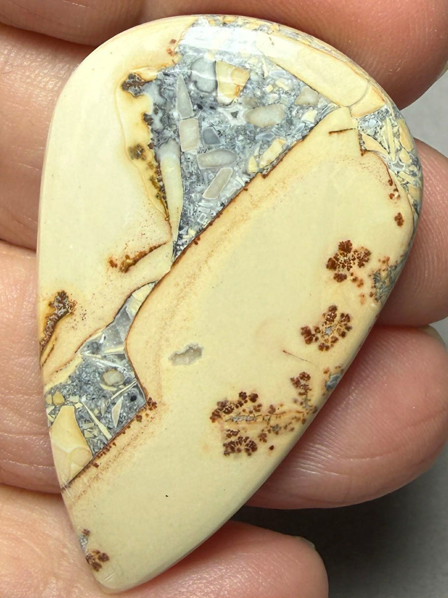 Teardrop 46x28mm Maligano Jasper Cabochon 49