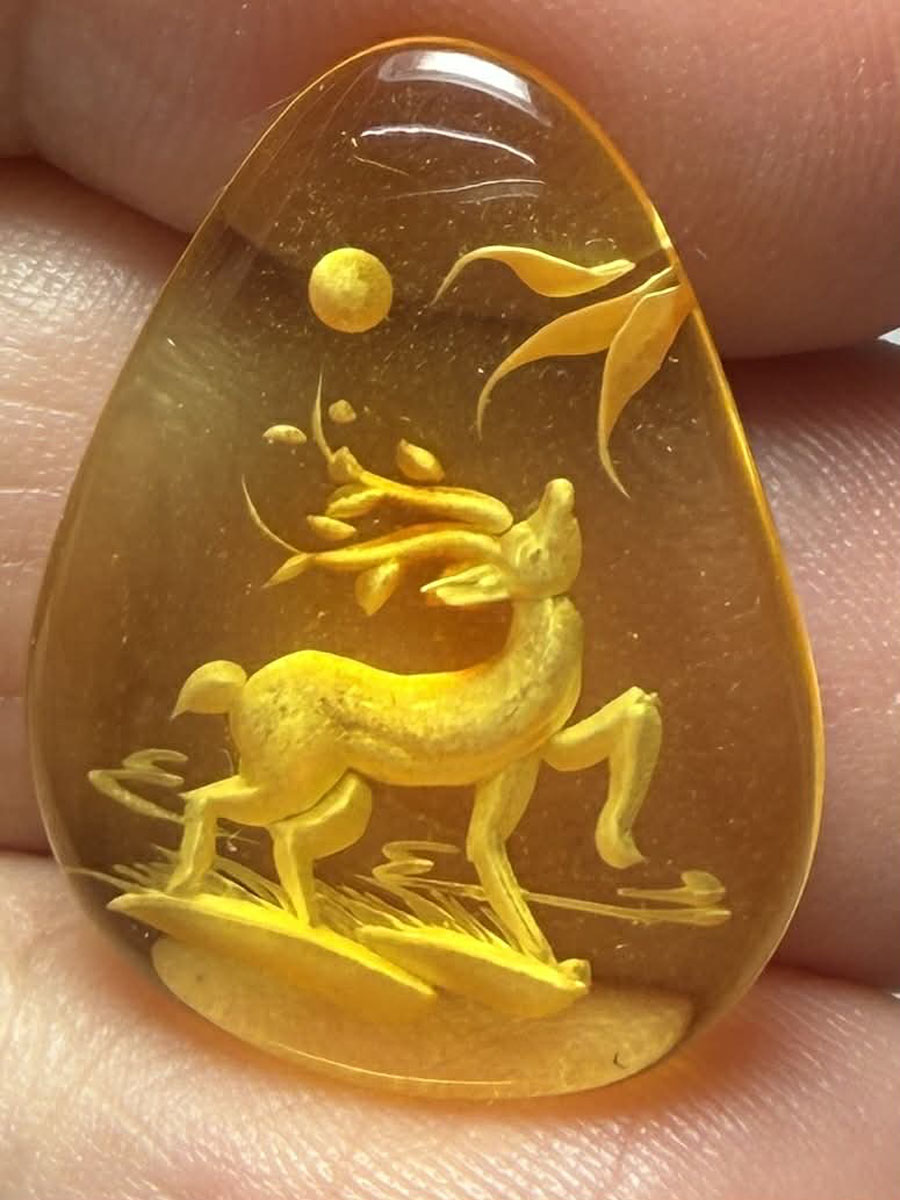 Teardrop 24x18mm Carved Stag Amber Cabochon 47