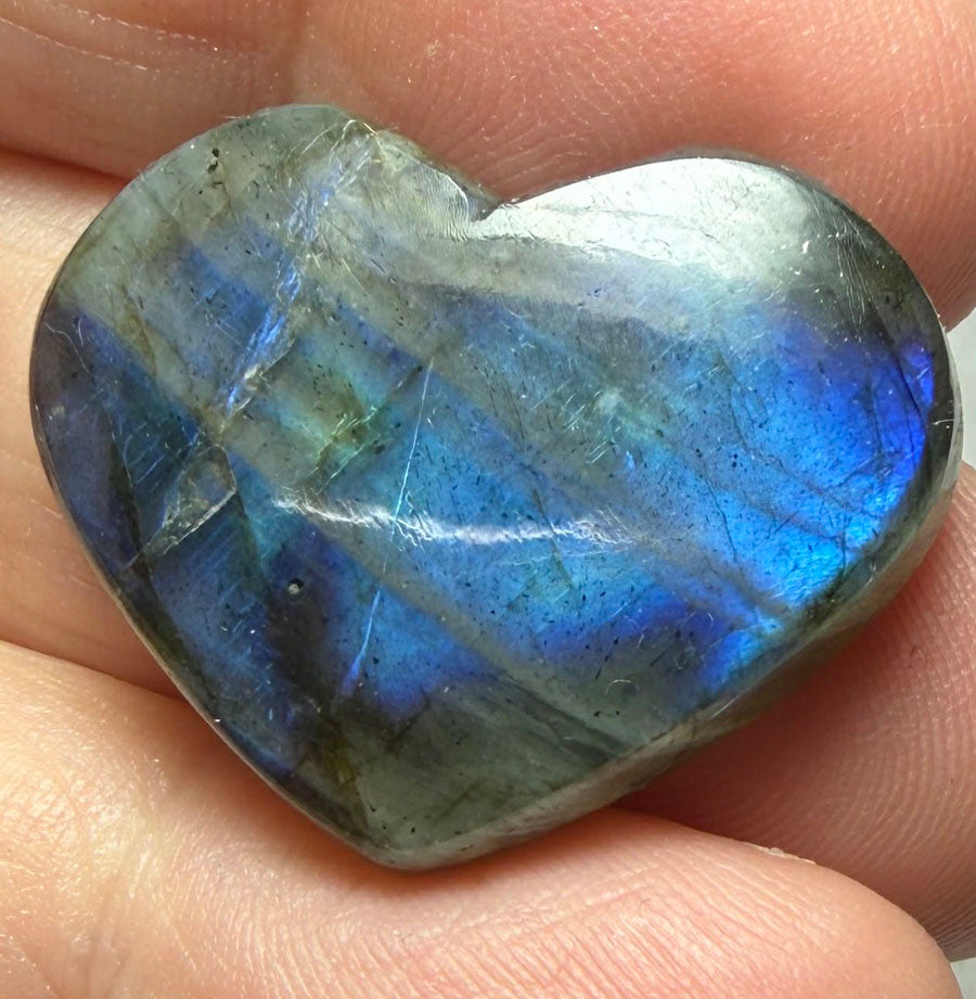 Heart 23x28mm Labradorite Cabochon 32