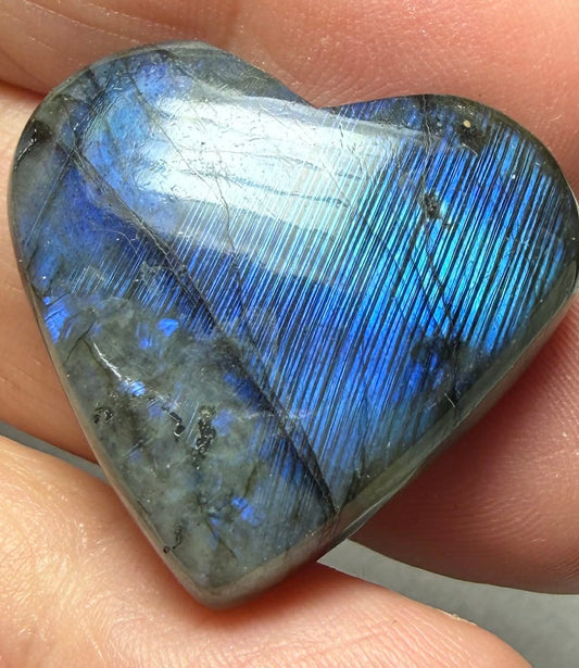 Heart 28x29mm Labradorite Cabochon 41