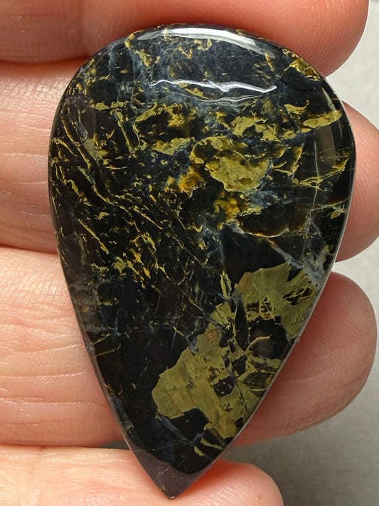 Teardrop 40x25mm Iron Mustang Turquoise Mix Cabochon 01