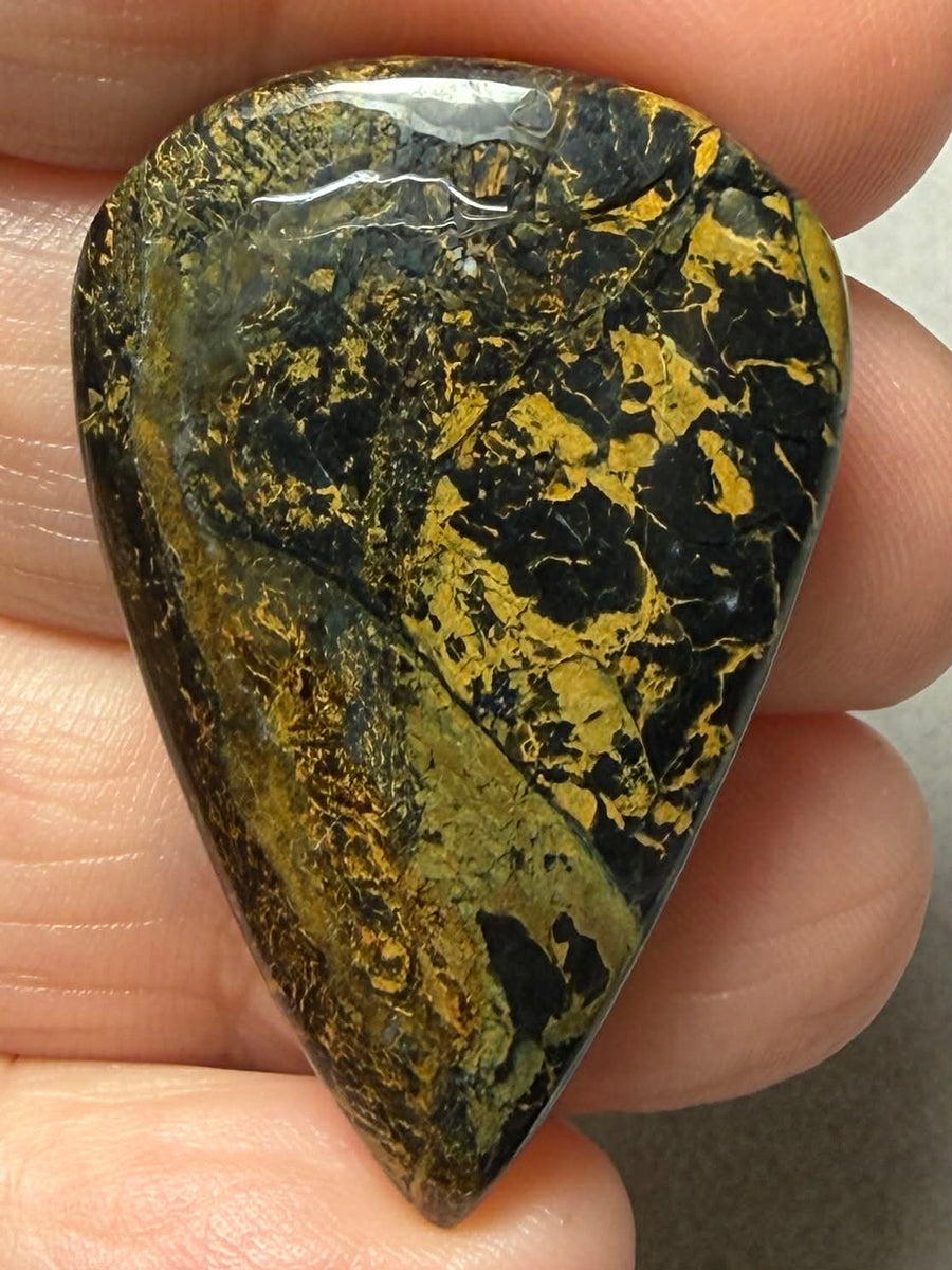 Teardrop 38x24mm Iron Mustang Turquoise Mix Cabochon 04