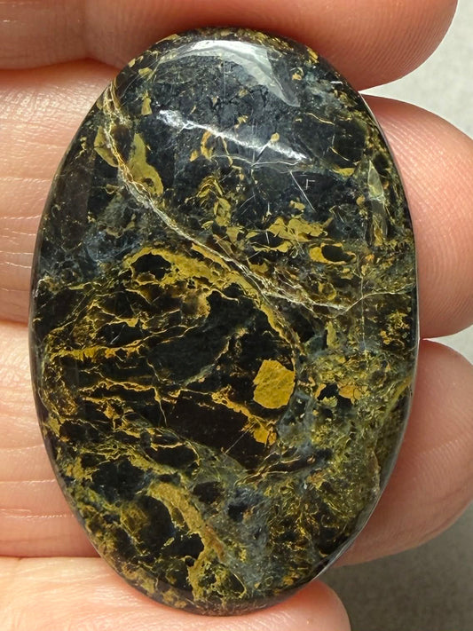 Oval 37x24mm Iron Mustang Turquoise Mix Cabochon 16