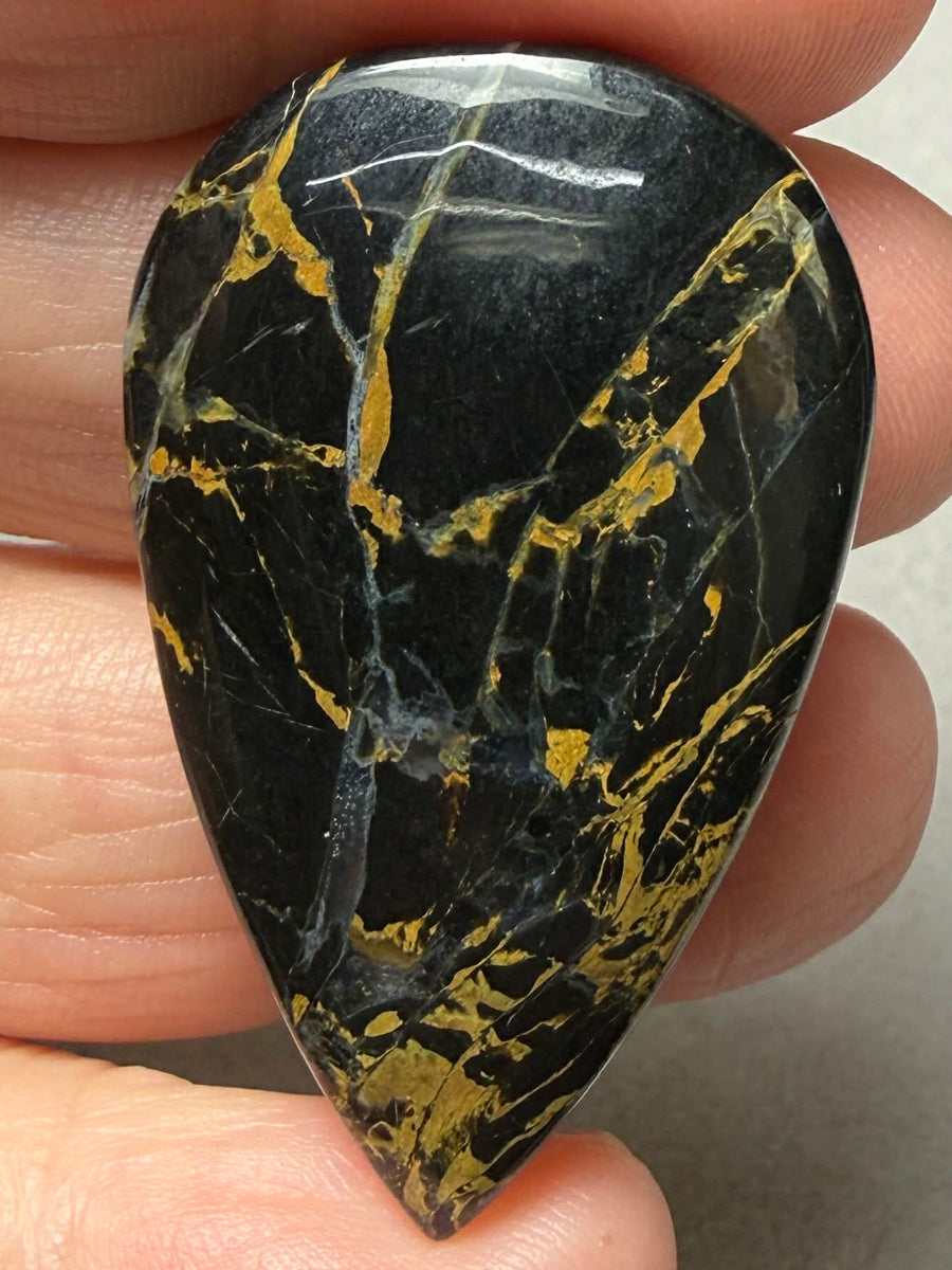 Teardrop 41x25mm Iron Mustang Turquoise Mix Cabochon 21