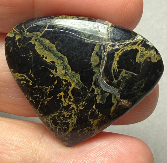 Teardrop 28x33mm Iron Mustang Turquoise Mix Cabochon 28