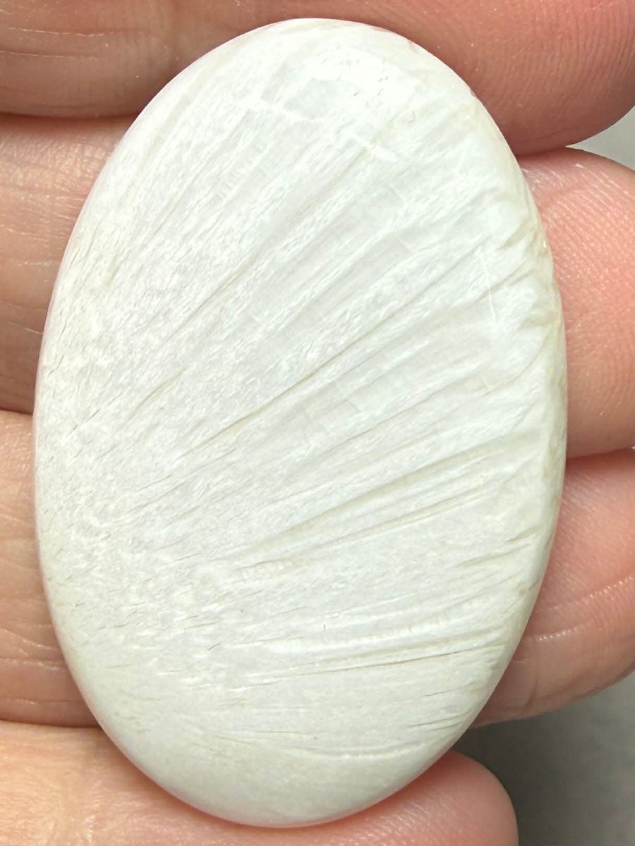 Oval 40x26mm White Scolecite Cabochon 02