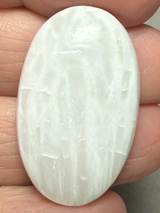 Oval 33x20mm White Scolecite Cabochon 04