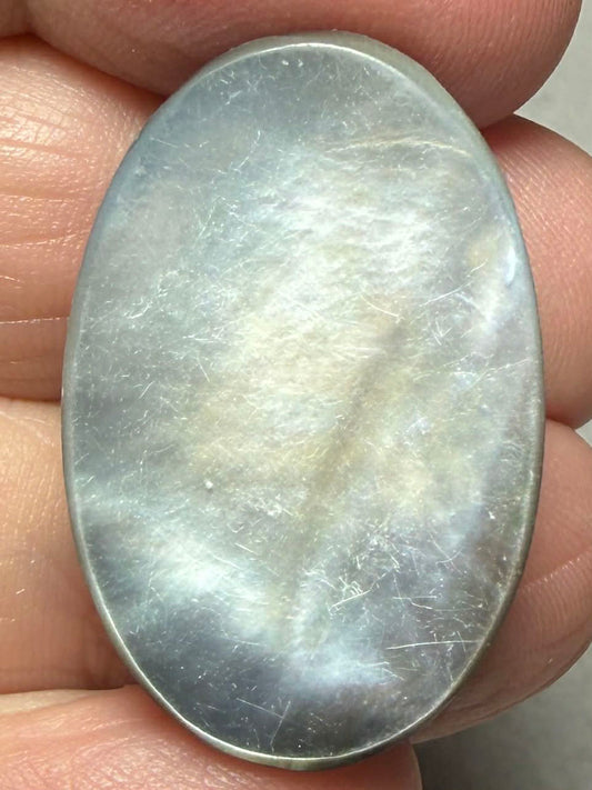 Oval 29x19mm Black Mother of Pearl Cabochon 01