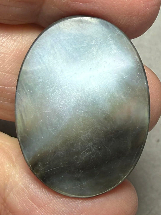 Oval 32x24mm Black Mother of Pearl Cabochon 08
