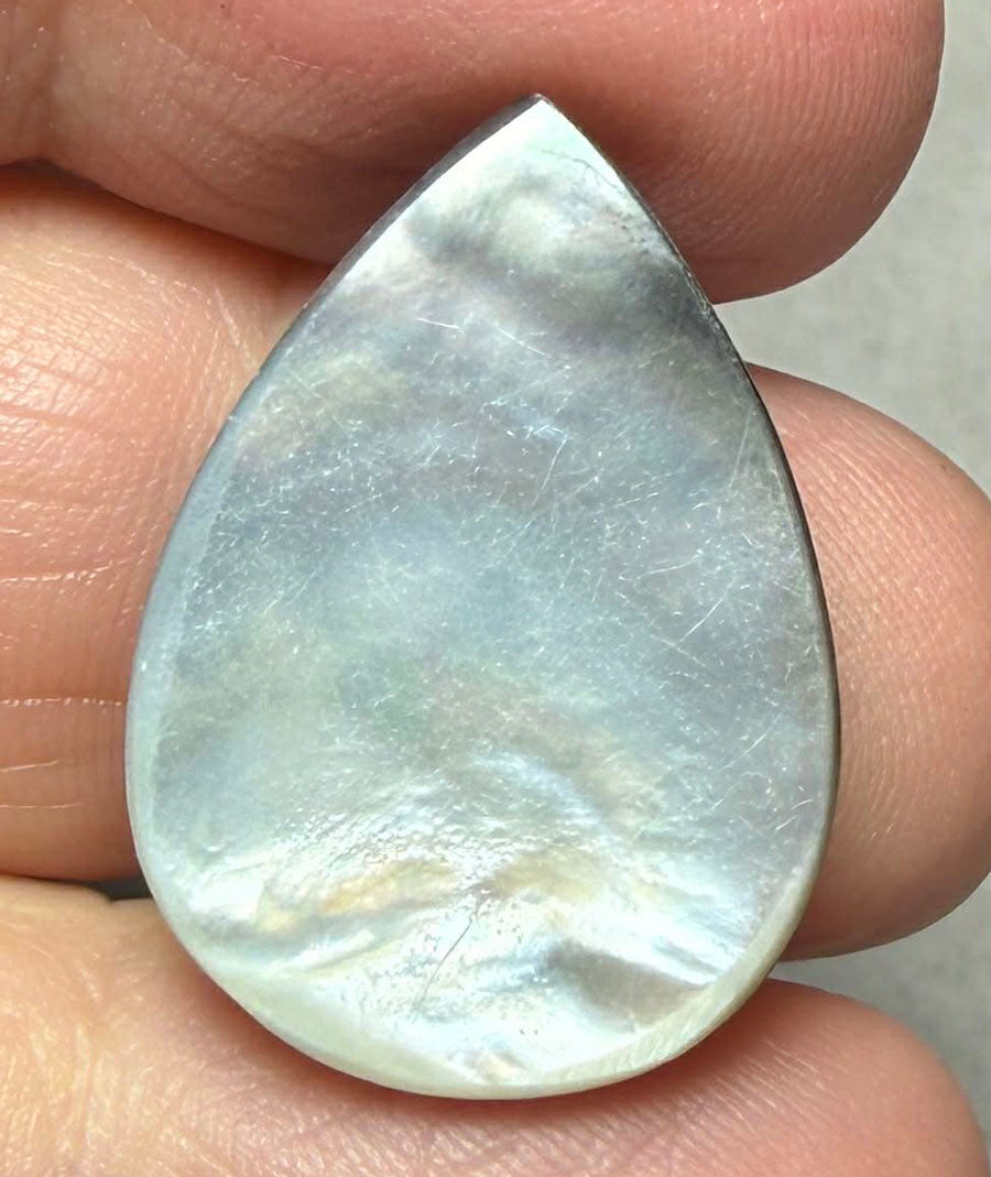 Teardrop 25x18mm Black Mother of Pearl Cabochon 13