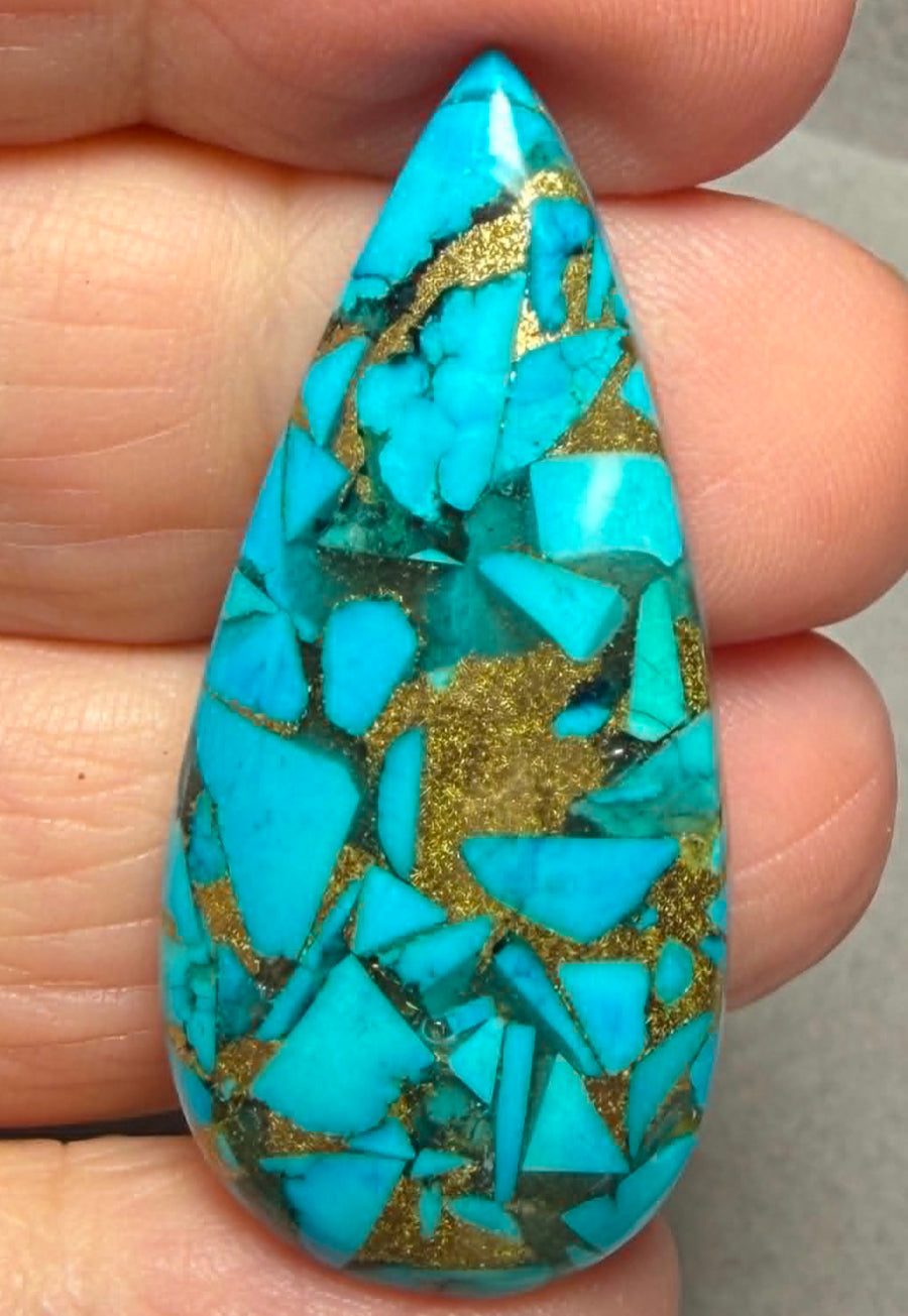 Teardrop 41x19mm Mohave Turquoise Cabochon 43