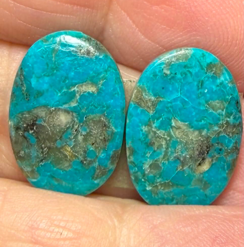 Oval 18x13mm Arizona Turquoise Cabochon Pair 02