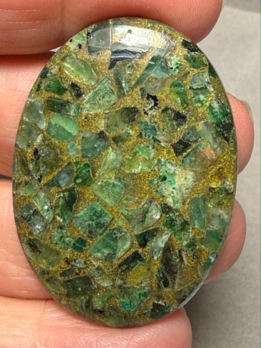 Oval 45x32mm Mohave Emerald Cabochon 01