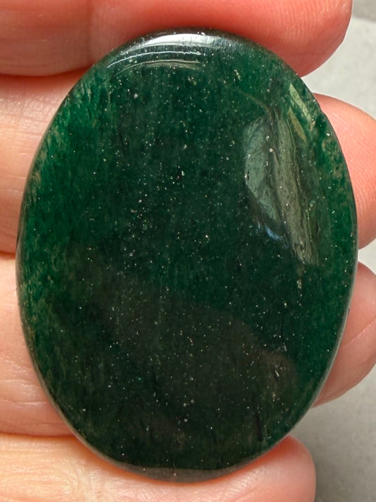 Oval 43x31mm Green Aventurine Cabochon 01