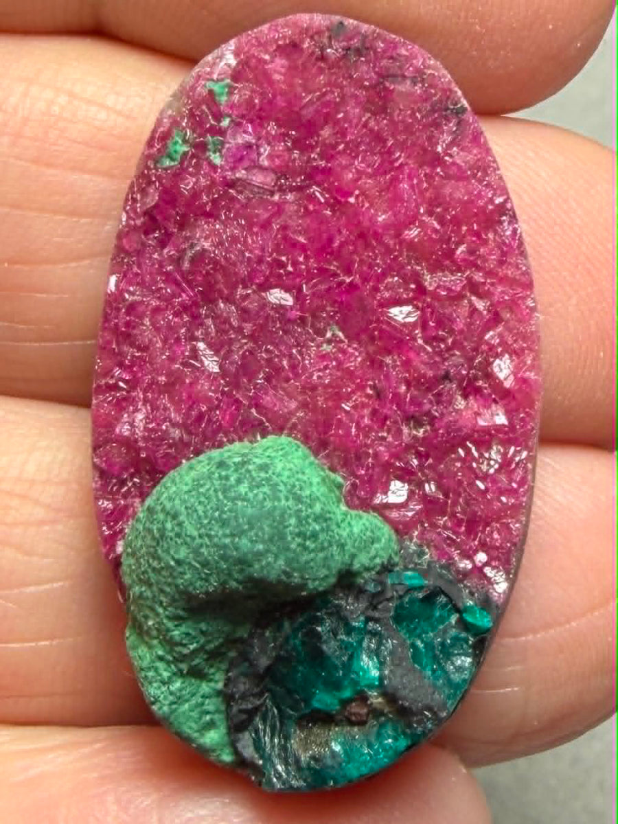 Oval 32x19mm Druzy Cobalt Calcite Cabochon 02